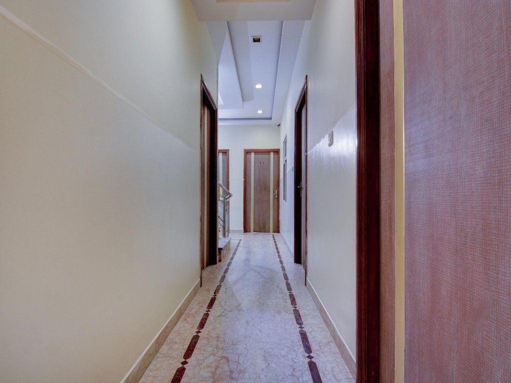 Фото Oyo 16127 Hotel Taurus