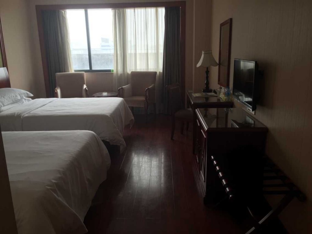 Фото Vienna Hotel Foshan Nanhai Avenue Branch