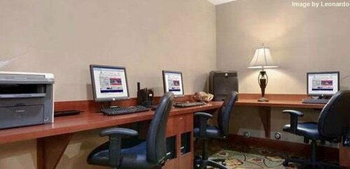 Гостиница Ontario Airport Hotel & Conference Center в Онтарио