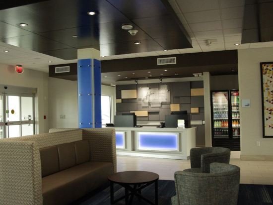 Фото Holiday Inn Express & Suites Kansas City - Lee's Summit, an Ihg Hotel