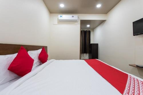 Фото Oyo 11929 Hotel Ridhi Sidhi