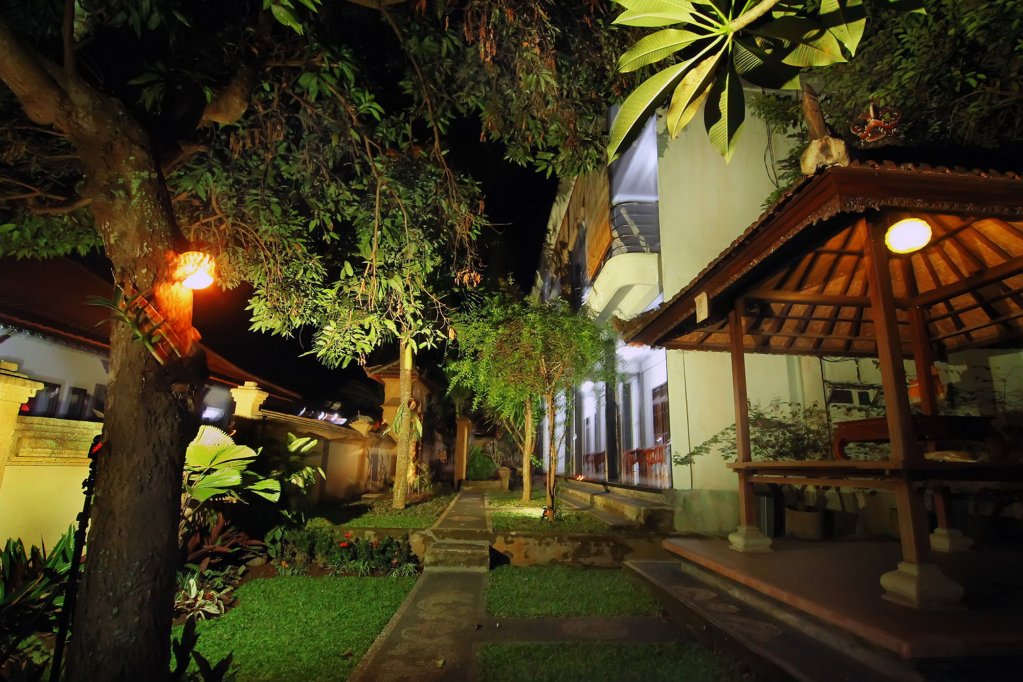 Фото Hotel Gianyar