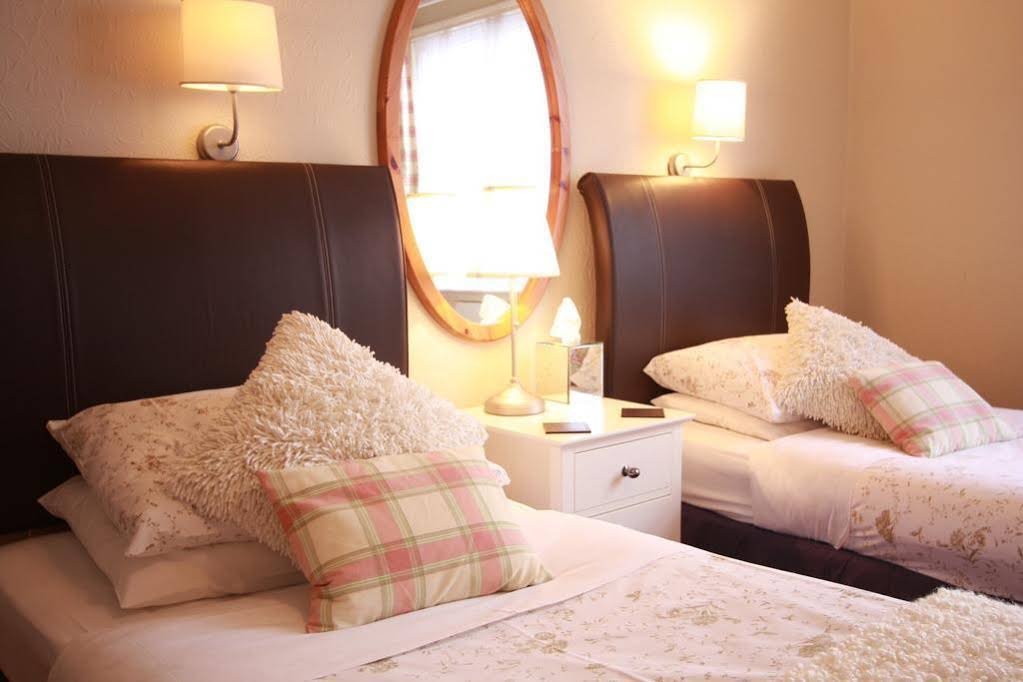 Фото Galtres Lodge Hotel