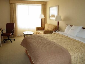 DoubleTree by Hilton Hartford - Bradley Airport (Connecticut, Hartford County, Windsor Locks), hotel