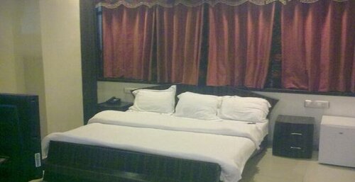 Гостиница Hotel Ambrosia в Джханси