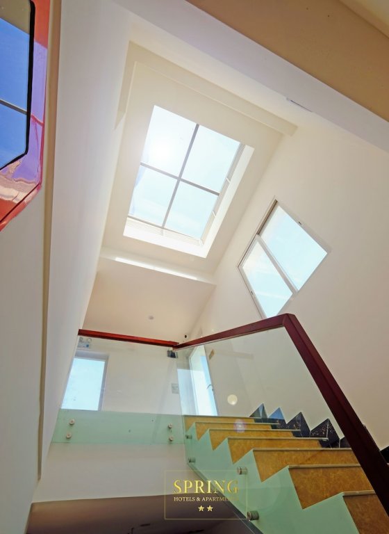 Фото Spring Hotel