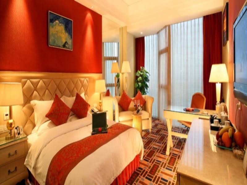 Фото Rainbird International Hotel