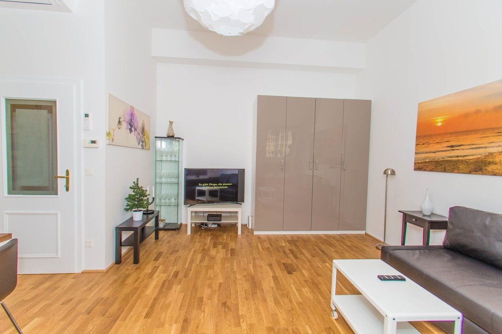 Фото Vienna Hotspot - Rathaus