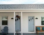 Daunt's Albatross Motel