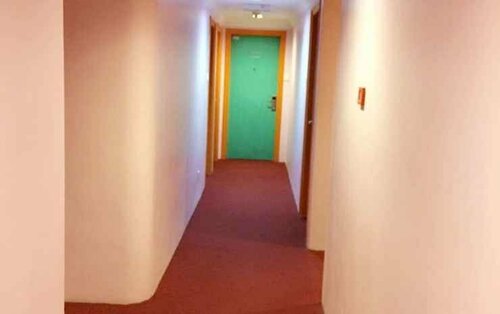 Гостиница SkyGlobal Hotel в Бандар-Лабуане
