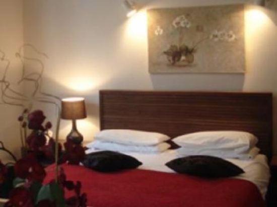 Фото Sandyford Hotel