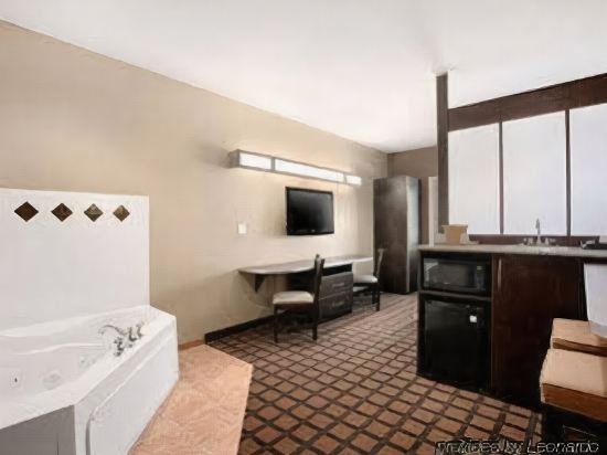 Фото Microtel Inn & Suites by Wyndham Michigan City