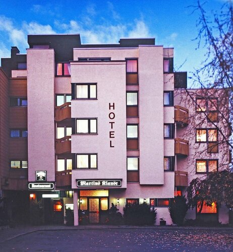 Гостиница Hotel Garni Martins Klause в Лайнфельден-Эхтердингене