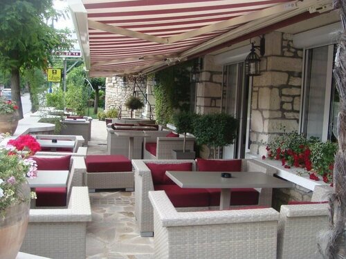 Внешний вид отеля Logis Hotel Grangier в Сен-Созях, фото 5