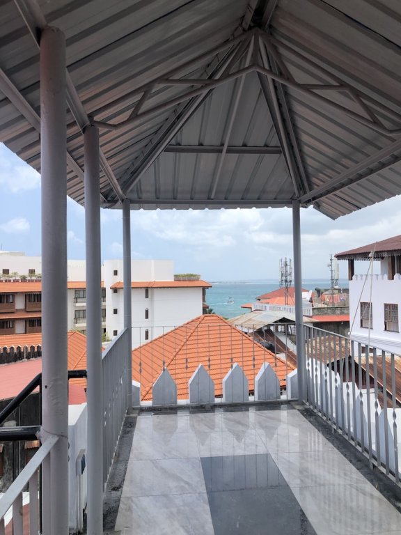 Фото Tembo Palace Hotel