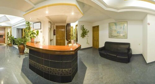 Гостиница Hostal Residencia Adelino