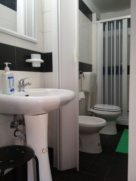 Фото A Due Passi BnB