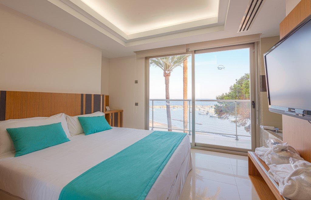 Фото The Ibiza Twiins Hotel