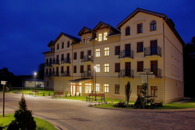 Гостиница Cottonina Hotel & Mineral SPA Resort в Сверадув-Здруе