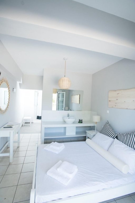 Фото Akra Morea Hotel & Residences