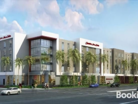 Фото Hampton Inn & Suites Anaheim Resort Convention Center
