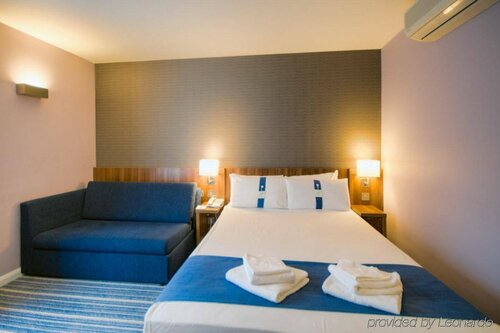 Гостиница Holiday Inn Express Poole, an Ihg Hotel в Пуле