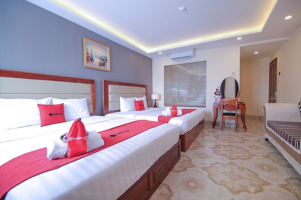 Фото RedDoorz Premium @ Nguyen Thai Son Street