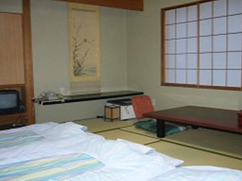 Фото Kikunoya Ryokan
