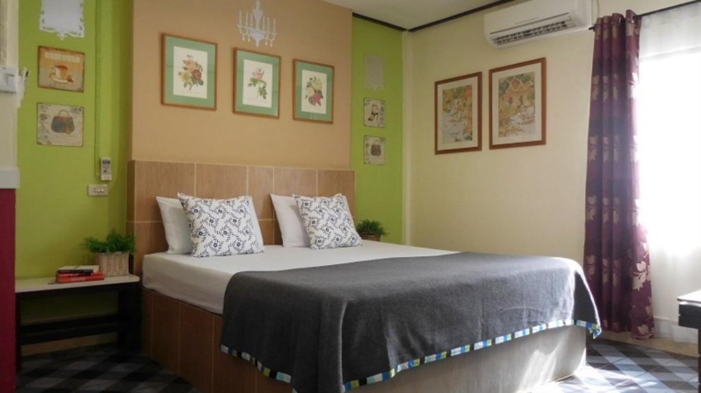 Фото Holiday Village & Natural Garden Resort