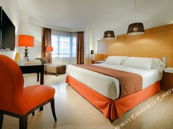 Фото Hesperia Sevilla