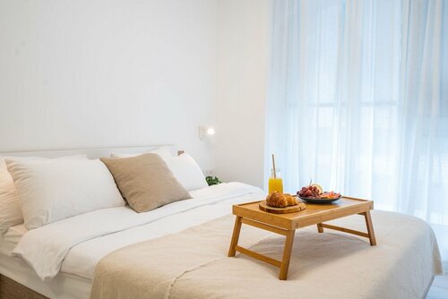 Апартаменты Luxe Apt in Top Tel Aviv Neighborhood в Тель-Авиве