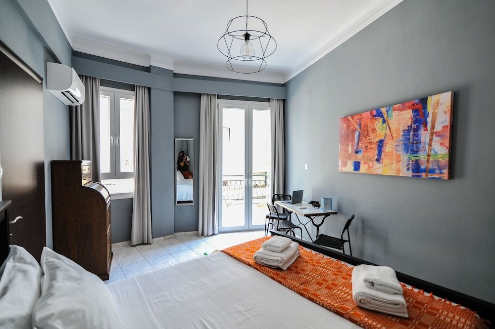 Фото The Central Boutique Αpartments