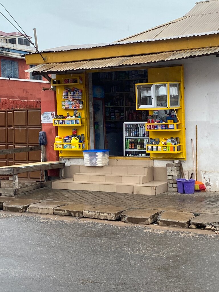 Cosmetology Yankey Cosmetics, Accra, photo