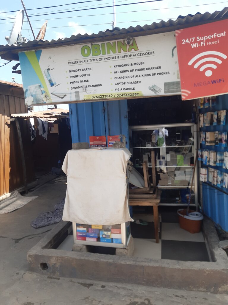 Phone repair Obinna, Accra, photo
