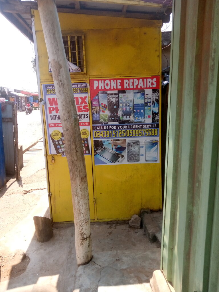 Phone repair We fix IT, Accra, photo