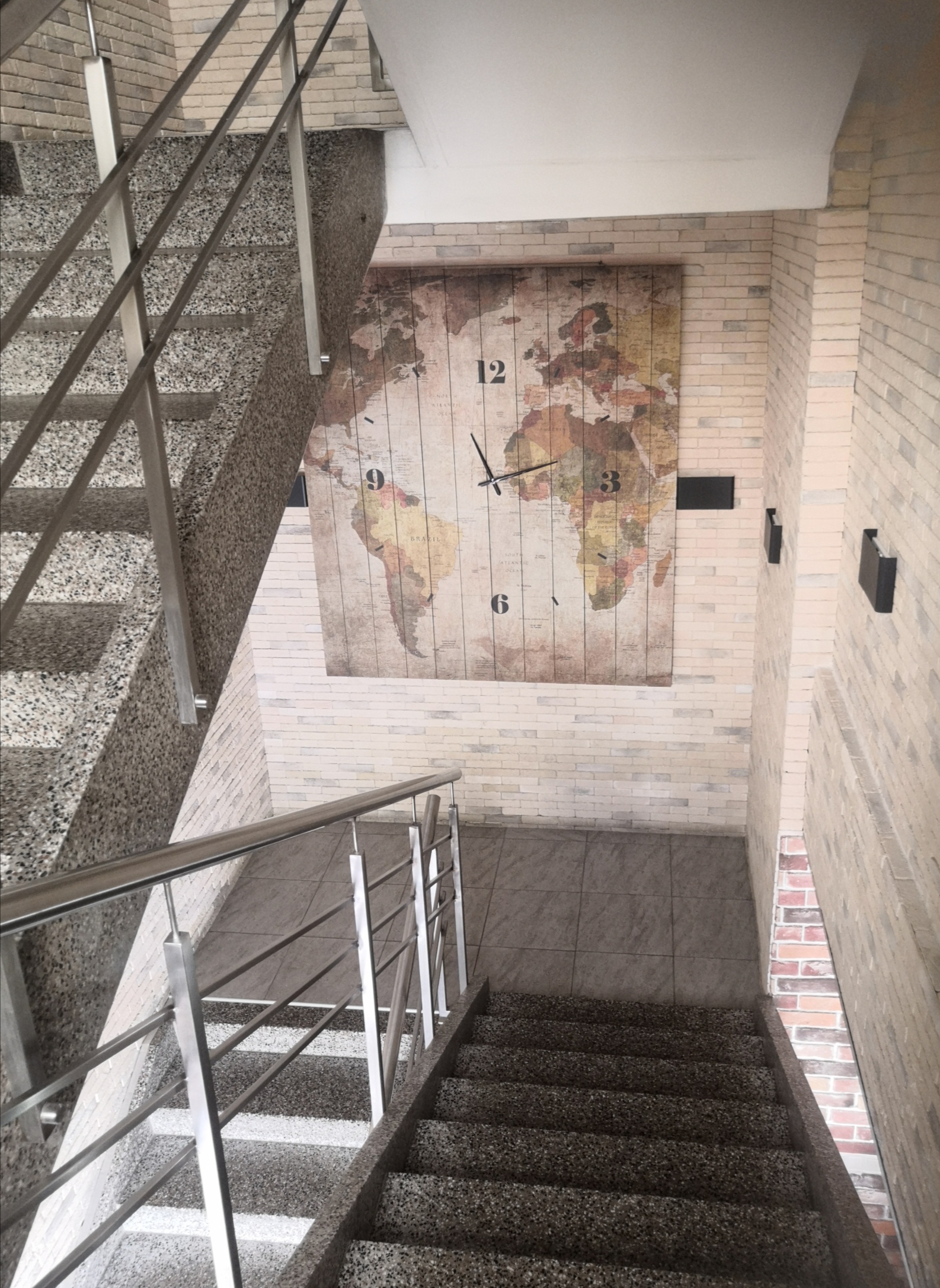 Фото Ester House