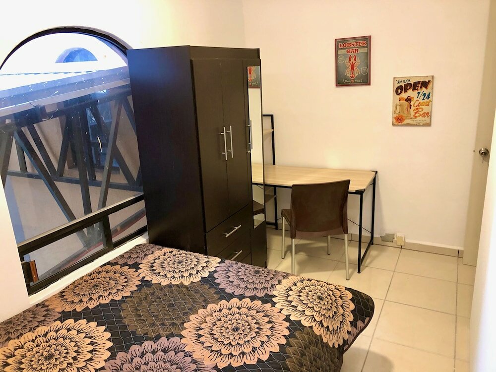 Фото Roomies Hostel Centro Medico