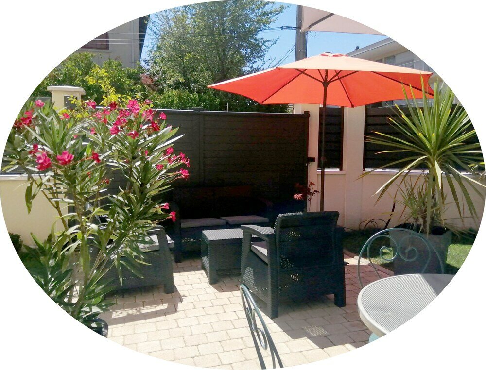 Фото Studios confort Villa Voltaire