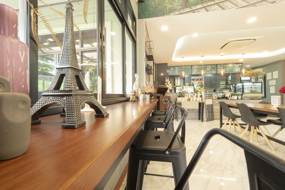 Фото Oyo 75378 Thawapee Resort