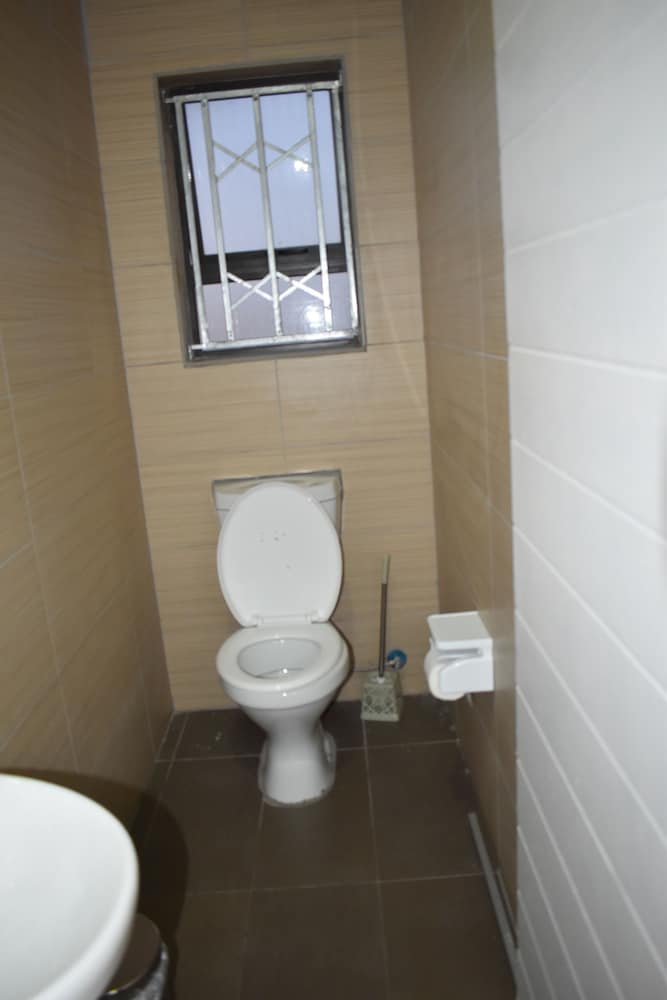 Фото Fairdeal Guest House