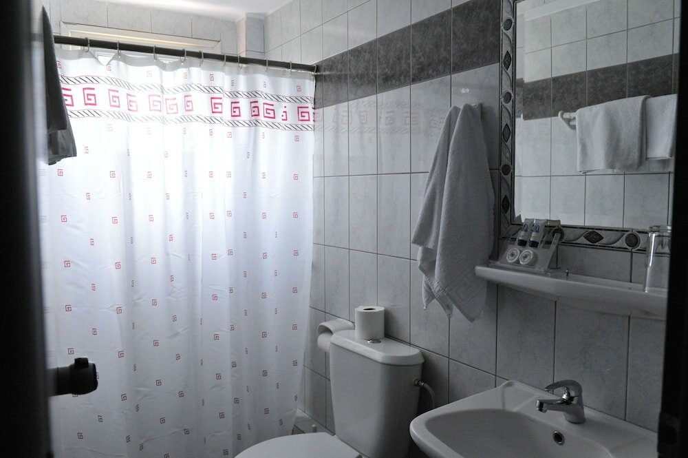 Фото Hotel Emporiko