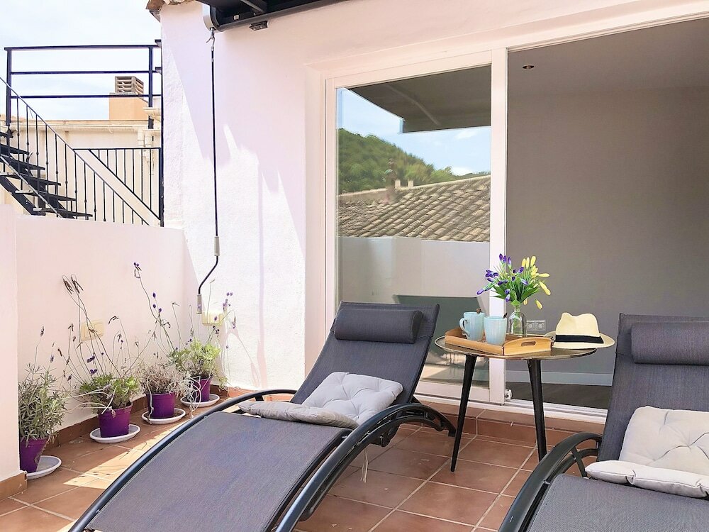 Фото Suites La Merced Malaga365