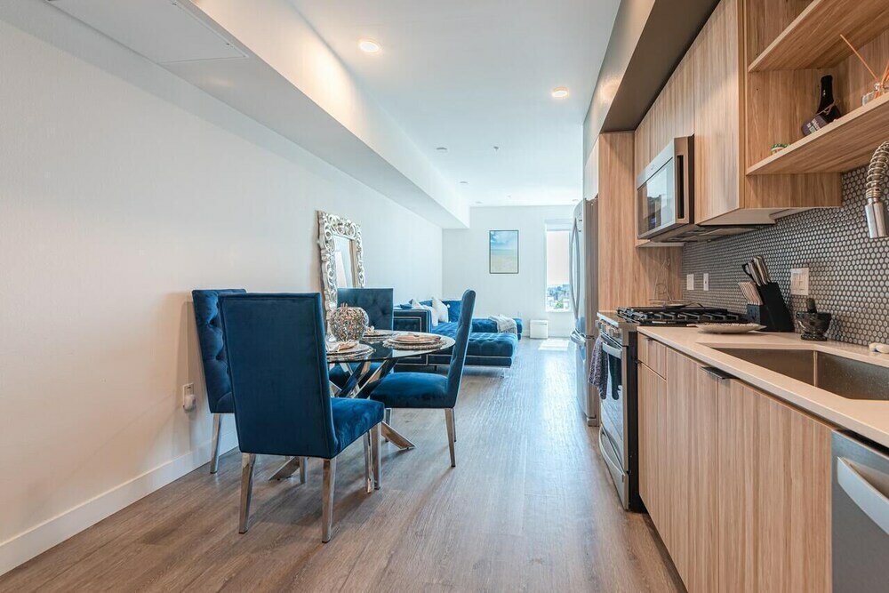 Фото Dreaming Hollywood All Suites Apartments