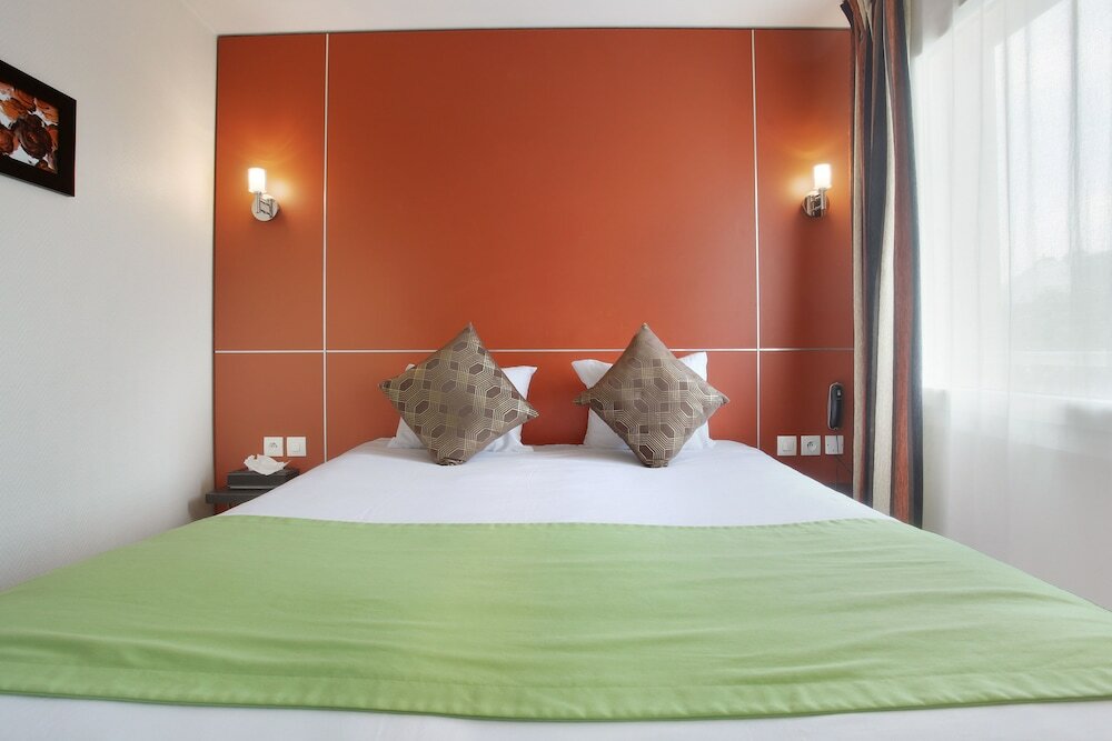 Фото Hotel Apolonia Paris Mouffetard