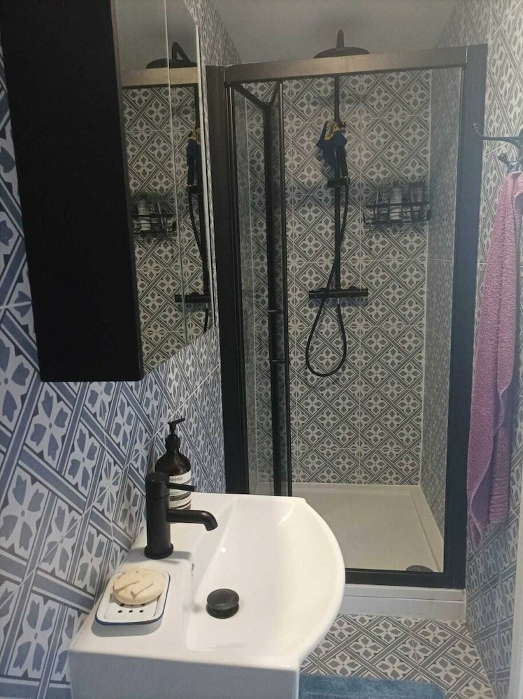 Фото Colourful & Modern 3bd House - Shoreditch