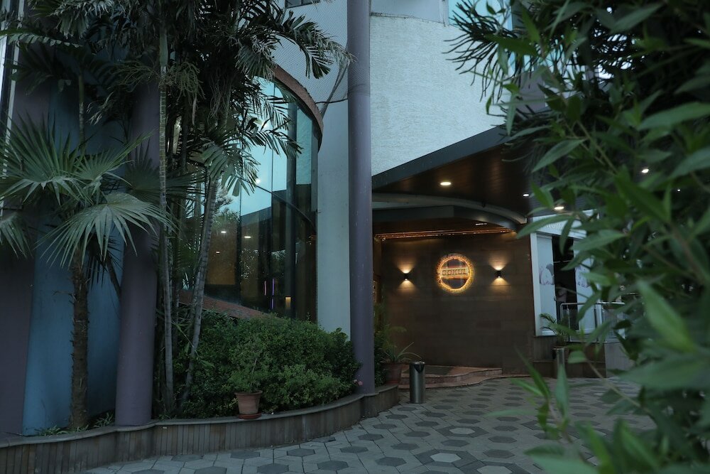 Фото Hotel Gokul