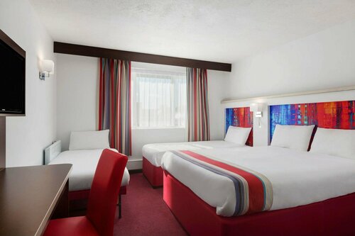 Гостиница Ramada by Wyndham Milton Keynes