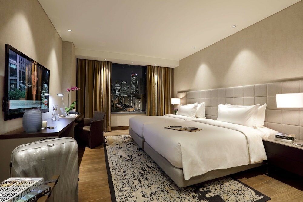 Фото Makati Diamond Residences