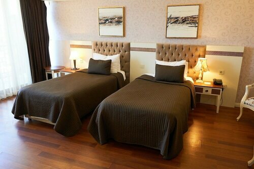 Гостиница Phellos Suites в Шиле