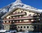 Croux Hotel